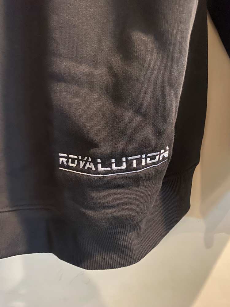 Rovalution Hoodie - Black