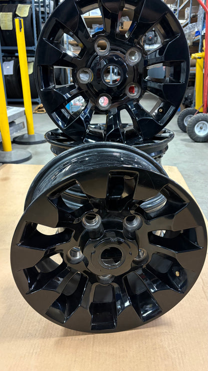 Sawtooth Style Wheel Set for Defender D1 RRC - USED