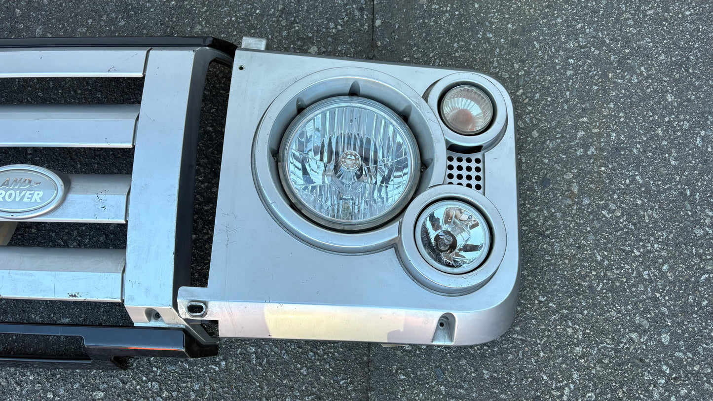 Defender SVX Grill Set - Genuine Land Rover - USED