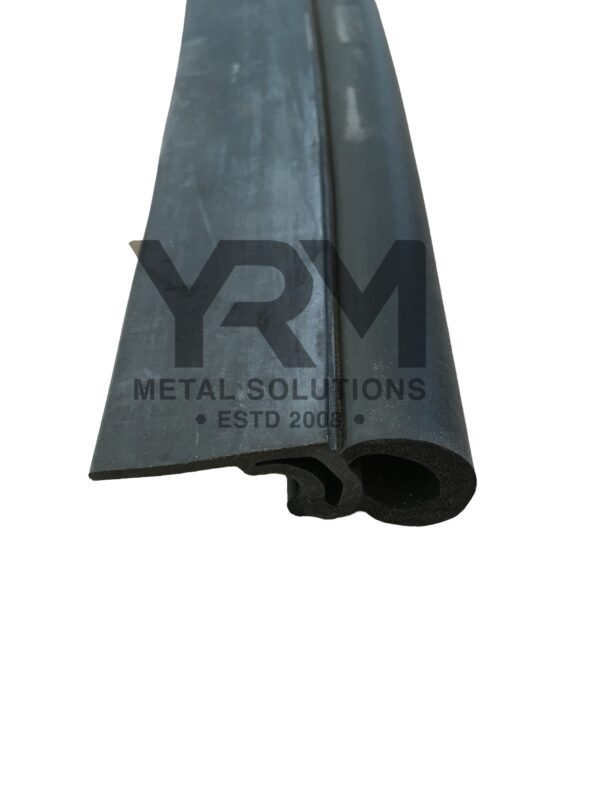 YRM - Rear door rubber seal - Def & SII/III